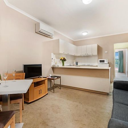 Punt Road Apartment Hotel เมลเบิร์น ภายนอก รูปภาพ