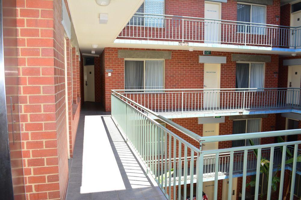 Punt Road Apartment Hotel เมลเบิร์น ภายนอก รูปภาพ