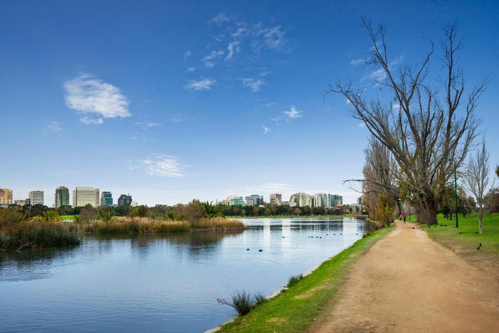 Punt Road Apartment Hotel เมลเบิร์น ภายนอก รูปภาพ