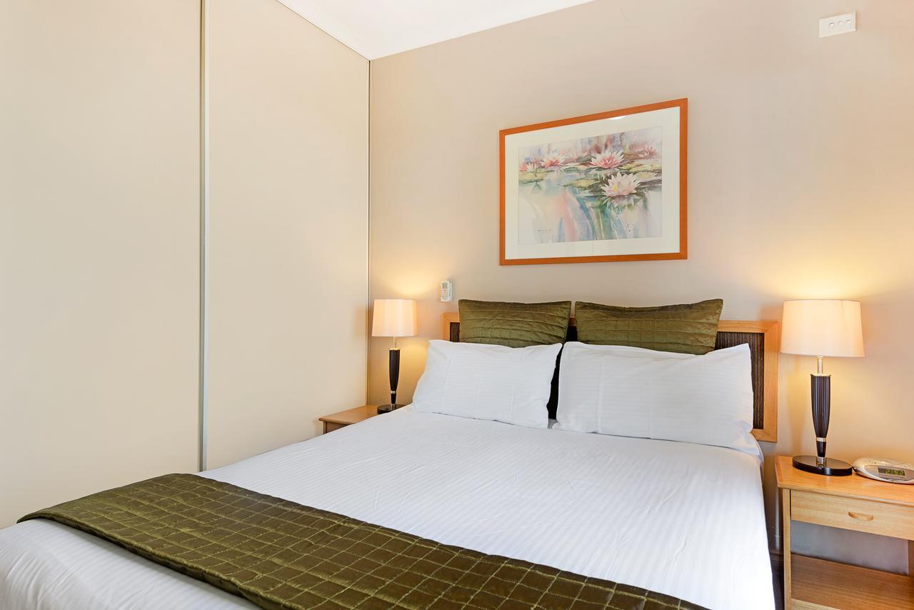Punt Road Apartment Hotel เมลเบิร์น ภายนอก รูปภาพ