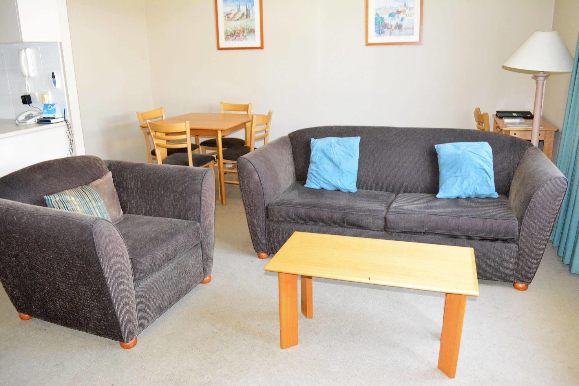 Punt Road Apartment Hotel เมลเบิร์น ภายนอก รูปภาพ