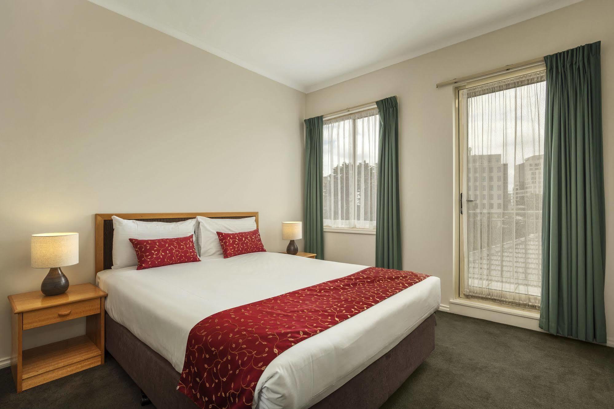 Punt Road Apartment Hotel เมลเบิร์น ภายนอก รูปภาพ